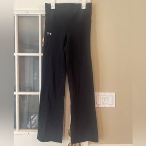 Under Armour Black Yoga Pant. Size small petite.